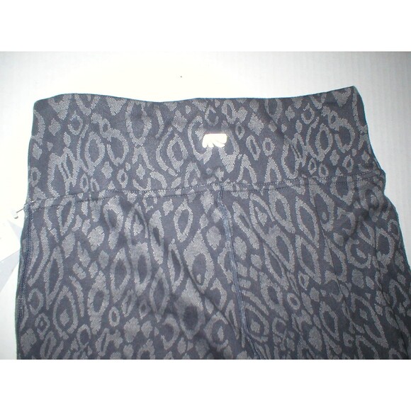 Womens L Marika Gray Dark Yoga Pilates Warm Leggings Pants New NWT Dry Wik Run - Picture 4 of 6